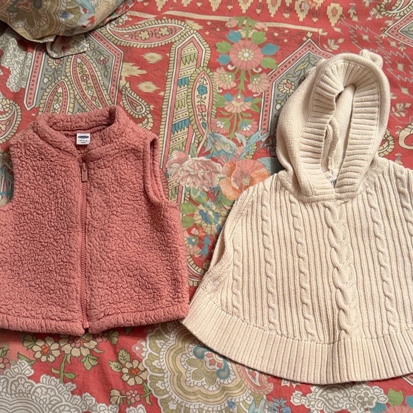 gap and old navy Other - Gap Cream Knit Cable Knit Hoodie & Fleece Pink Vest 18-24mo